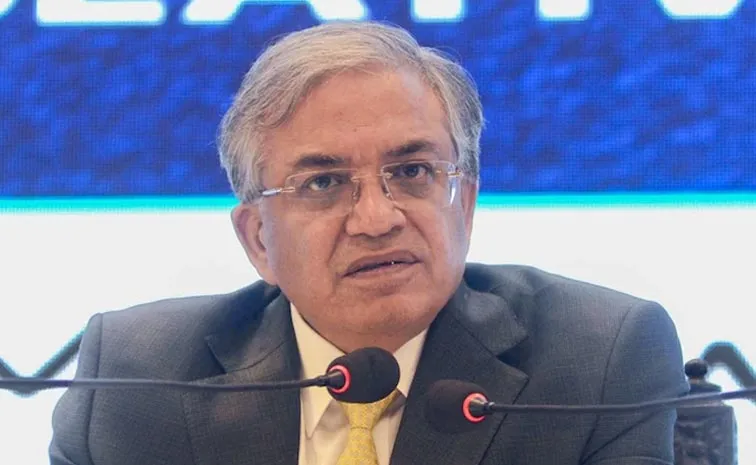 సీఈసీ జ్ఞానేశ్‌ కుమార్‌పై ‘అభిశంసన’ అస్త్రం!