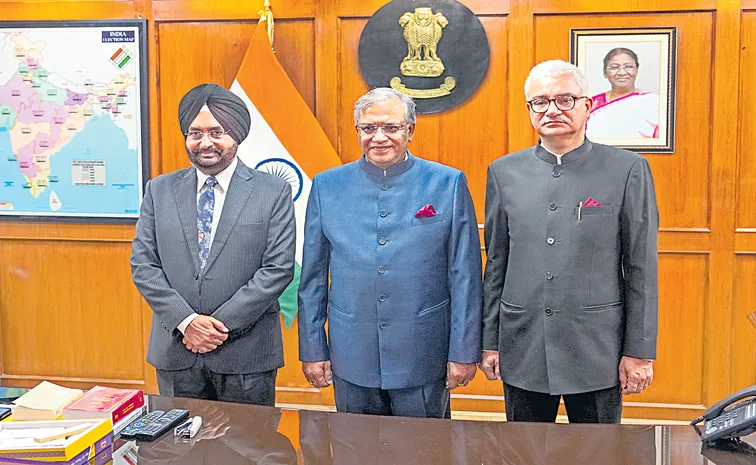 ఈసీలో అంతర్గత విభేదాలు 