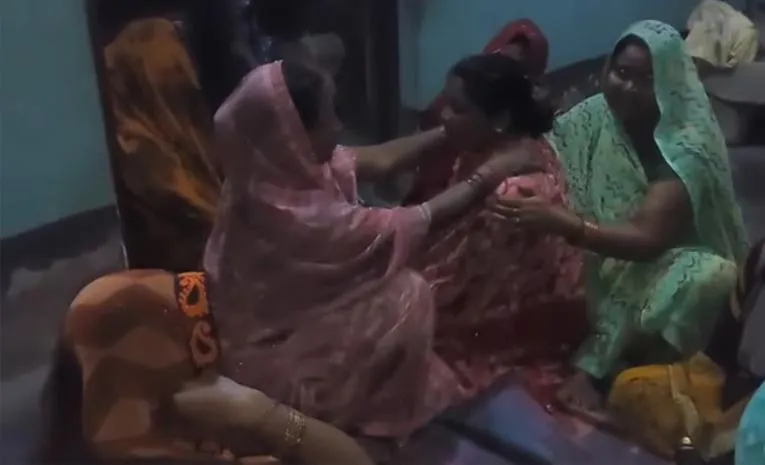 ఒమన్‌లో యూపీ యువకుడు మృతి.. స్వగ్రామంలో విషాదం!