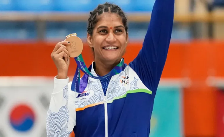 Indias First MMA Medallist Suchika Tariyal Makes Explosive Claim