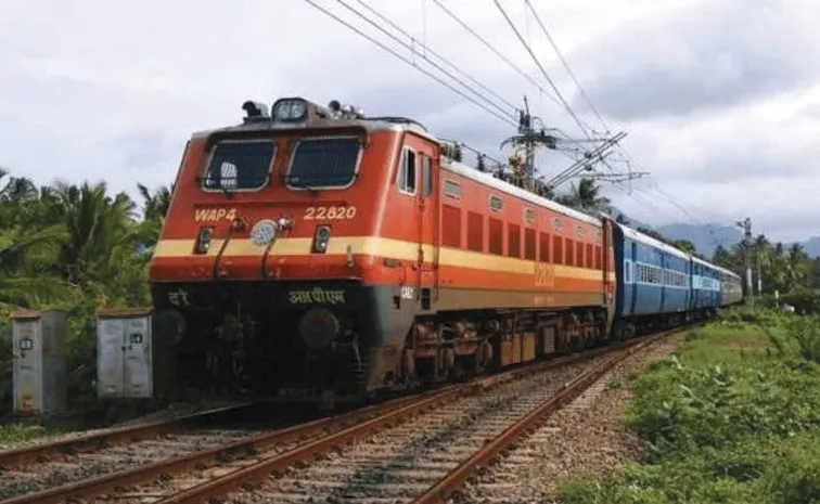 చర్లపల్లి–బర్హంపూర్‌ మధ్య ప్రత్యేక రైళ్లు 