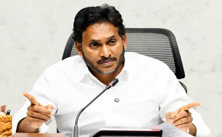 ఆందోళన చేస్తే లాఠీలతో కొడతారా?: వైఎస్‌ జగన్‌ ఆగ్రహం