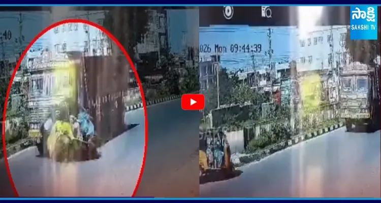 జాతీయ రహదారిపై ఘోర ప్రమాదం..  ఆటో-లారీ ఢీ, ముగ్గురు మృతి
