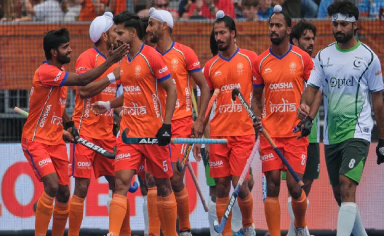 Indian Men's Hockey Team Blank Bangladesh 10-0 in Final Pool Game