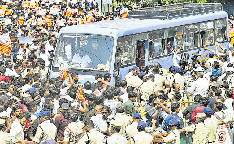 Strong opposition to police action against protesters