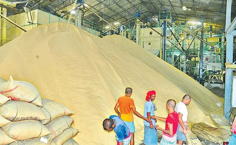 రైస్‌ మిల్లుల్లో సంక్షోభం ఎందుకు?