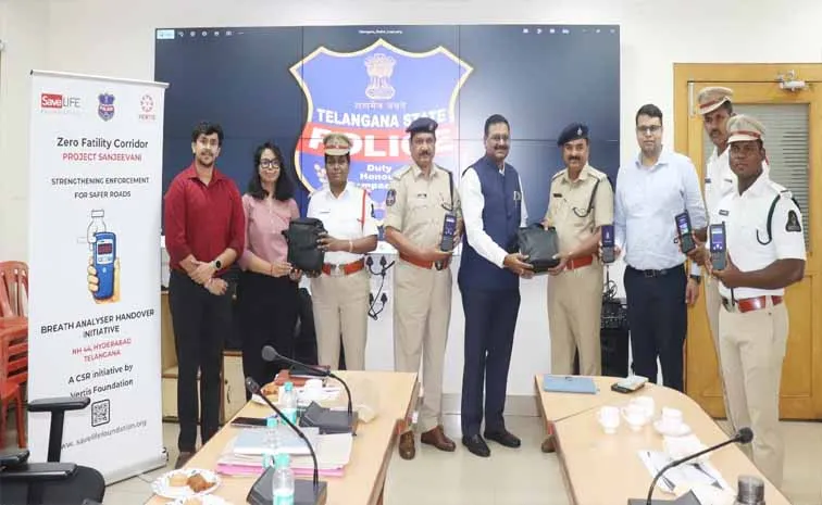 15 breath analyzers handed over under Project Sanjeevani