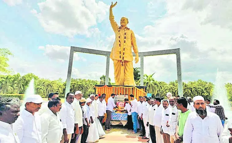 YS Rajasekhara Reddy 17th death anniversary observed across the state