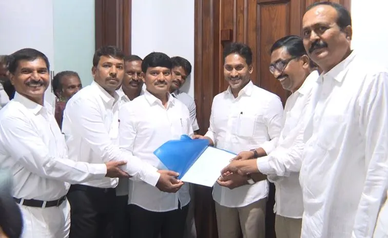  YSRCP Legal Cell leaders met with party chief YS Jagan 