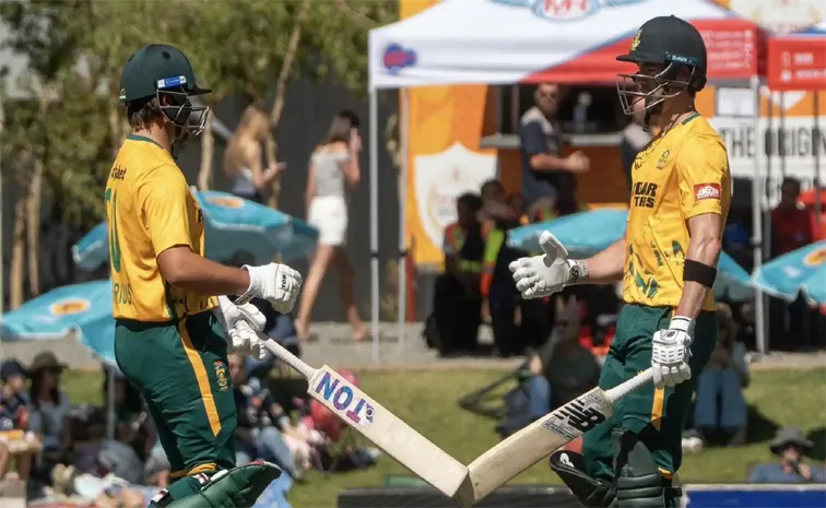 South Africa beat Namibia, reach T20I Tri Series final
