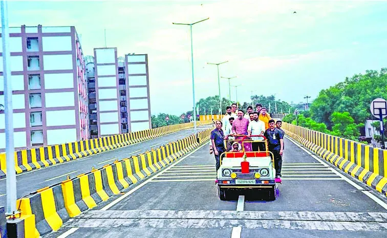 Revanth Reddy at the inauguration of the Nalgonda Crossroads steel bridge