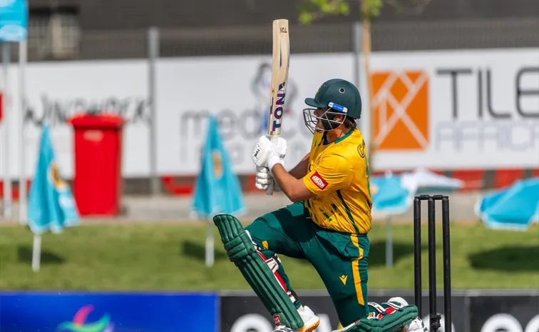  Lhuan-dre Pretorius slams 101 versus Namibia