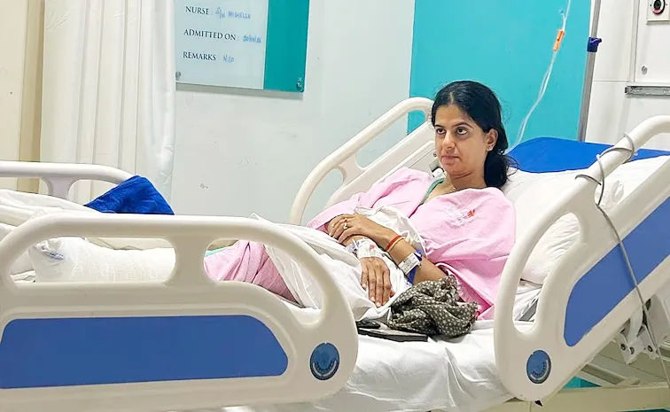 Aishani Khanna alleged accident due to potholes in bangalore