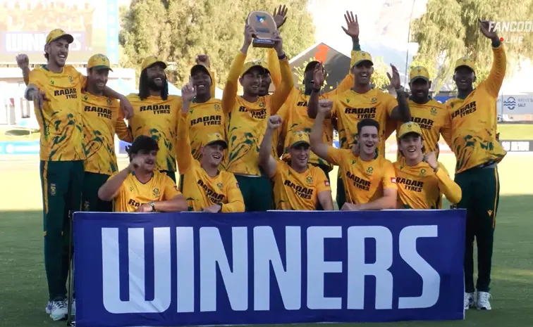 South Africa Won-Tri-Series Tournament Beats-Zimbabwe-Final Match
