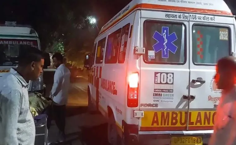 Bus Carrying 32 Pilgrims Overturns in Uttar Pradesh, Four Killed