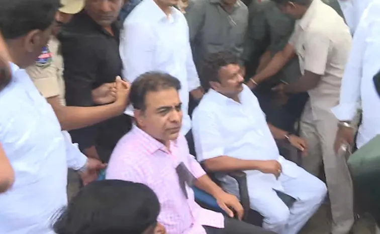 కేసీఆర్‌ ఇంటిని టచ్‌ చేస్తే అగ్నిగుండమే : కేటీఆర్‌