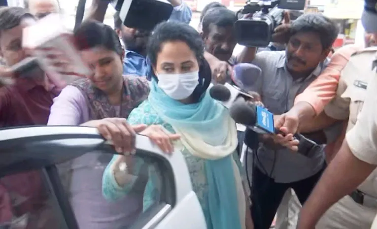 YouTuber Rama Nandana To Ibrahimpatnam Police Station