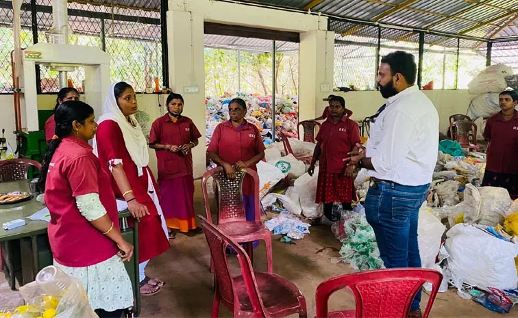 Sabarimala: Waste transport by Clean Kerala Company Ltd was halted 2
