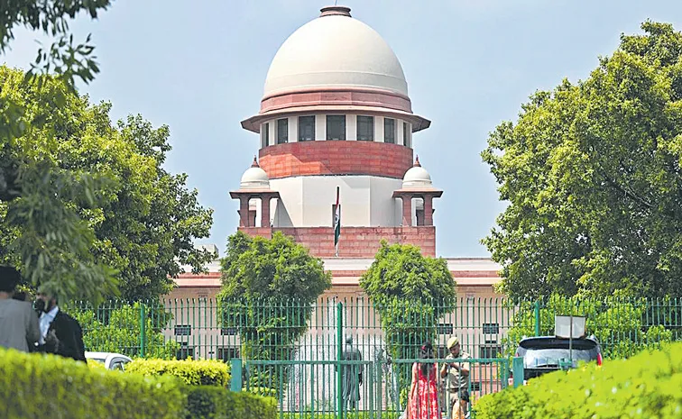 SC asks Centre to ease metro, train curbs ahead of CJP protest