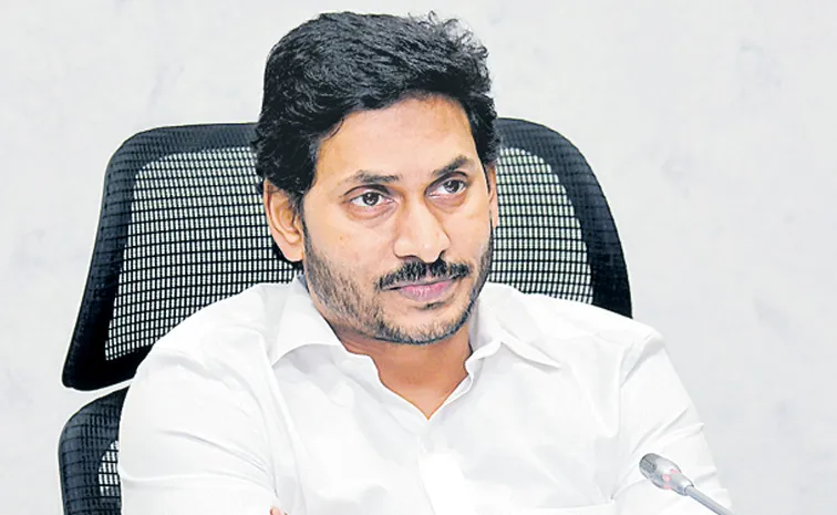 YS Jagan demands Chandrababu Naidu apologize for BCs on reservations