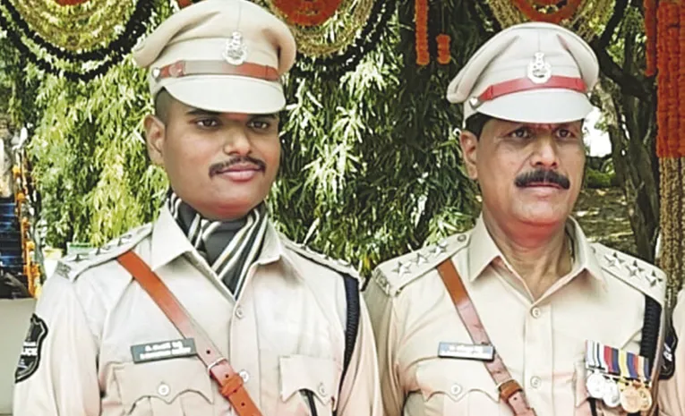 తండ్రి ఏసీపీ.. కొడుకు డీఎస్పీ
