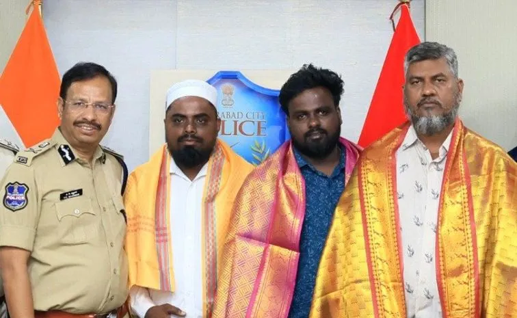 cp sajjanar salutes real heros 