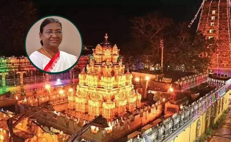 Droupadi Murmu visits indrakeeladri