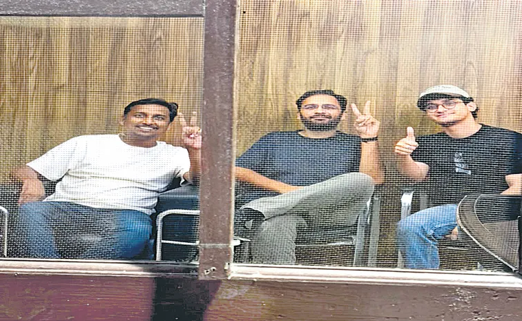 Saurav Das, Ashutosh Ranka in Custody For Trespassing At Jantar Mantar