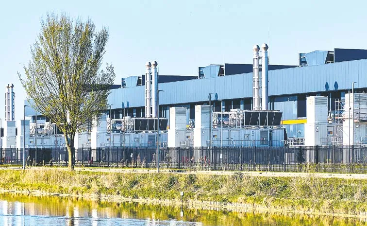 Sakshi Guest Column Story On Data Center's Power Water Environment