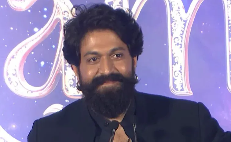 4000 కోట్ల సినిమా.. చూడకుండానే ట్రోల్స్‌ చేయడం సరికాదు: యశ్‌