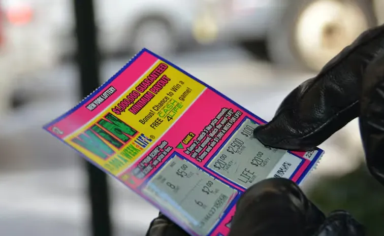 US Man Gifts Wife Lottery Tickets She Wins Rs 5 Crore Jackpot