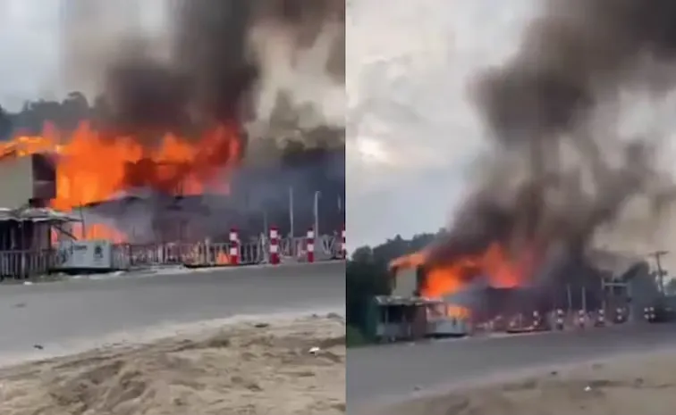 bangladesh beach resort fire  children among 10 killed