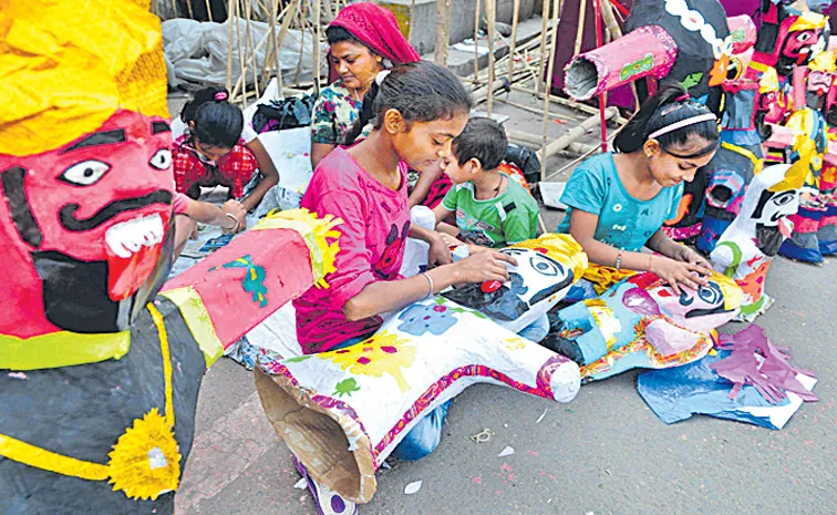 250 childrens made eco-friendly Ravans at Pratapgarh, Uttar Pradesh2