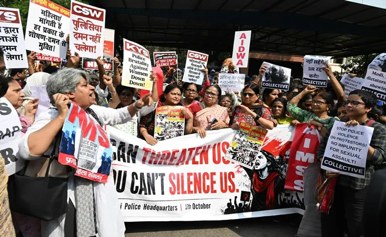 Women groups march to Delhi Police headquarters amid police harassments