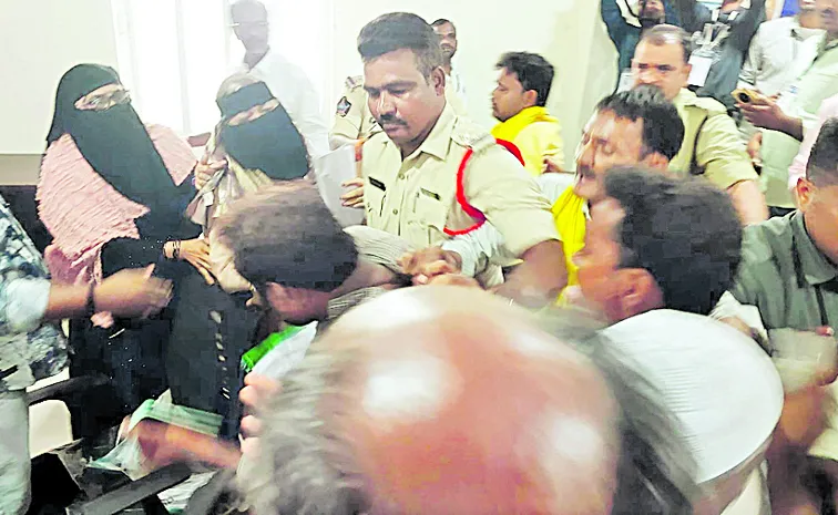 Stone pelting attacks on YSRCP ranks in YSR Kadapa district