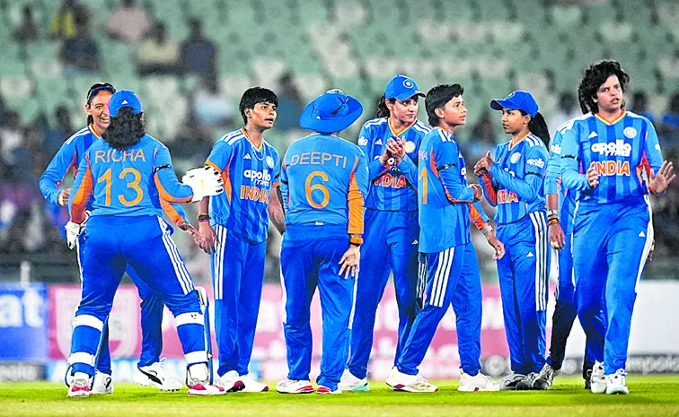 Second T20 between India and Zimbabwe women today1