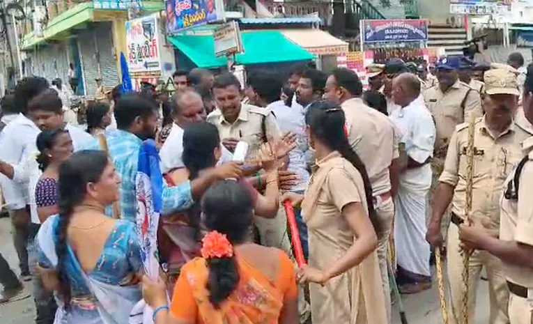 పచ్చమూకల దాష్టీకం..వైఎస్సార్‌సీపీ నేతలపై ఆగని దాడులు