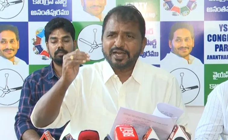 చంద్రబాబుకు పబ్లిసిటీ ఎక్కువ.. పని తక్కువ..
