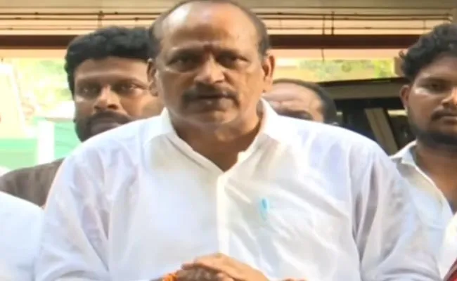 ‘ప్రజాస్వామ్యంలో బ్యాలెట్లు కావాలి.. బుల్లెట్లు కాదు’