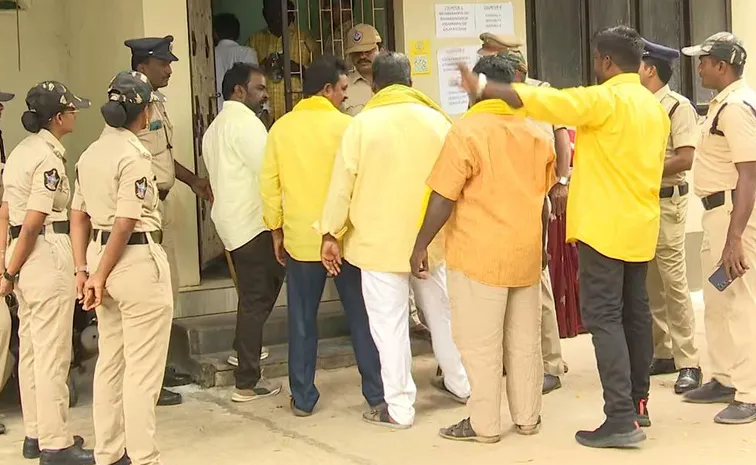 Eluru District: Tdp Goons Incident In Denduluru