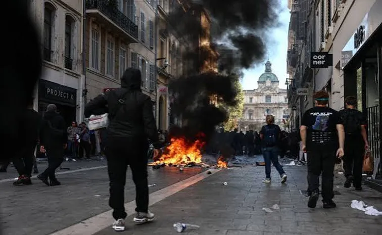 France to mobilise 70,000 security forces for Saturday protest