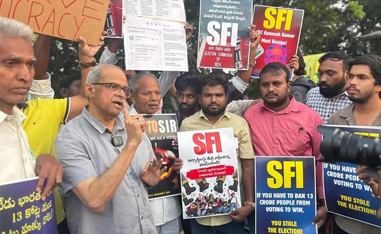 Human chain formed at Hyderabad's Tank Bund against SIR