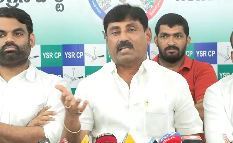 హిట్లర్‌ మాదిరిగా చంద్రబాబు: రవీంద్రనాథ్‌రెడ్డి