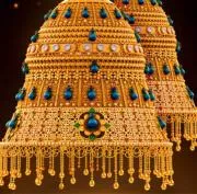Dubai unveiled a 16kg pair of gold jhumkas set 2 Guinness World Records