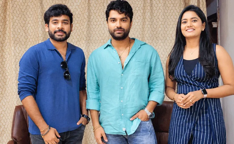 Maa Ooru Ravivalasa Song Released From Rayavalasa Movie