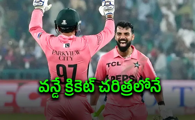 పాకిస్తాన్ ప్లేయ‌ర్ల ప్ర‌పంచ రికార్డు