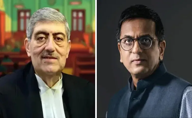 ప్రభుత్వానికి జస్టిస్‌ చంద్రచూడ్‌ అతి విధేయత చూపించారు 