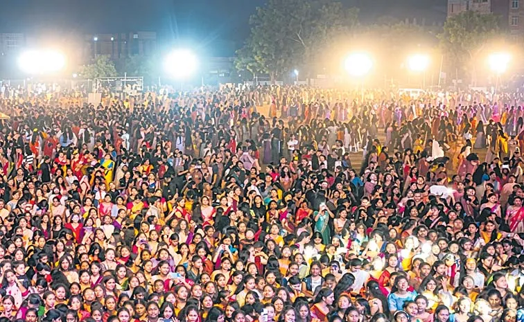 విద్యాలయాలా? వినోద వేదికలా?