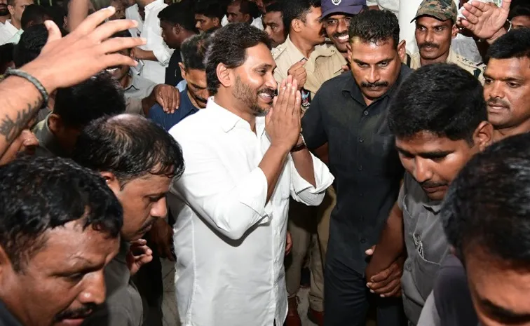 నేడు పులివెందులకు వైఎస్ జగన్