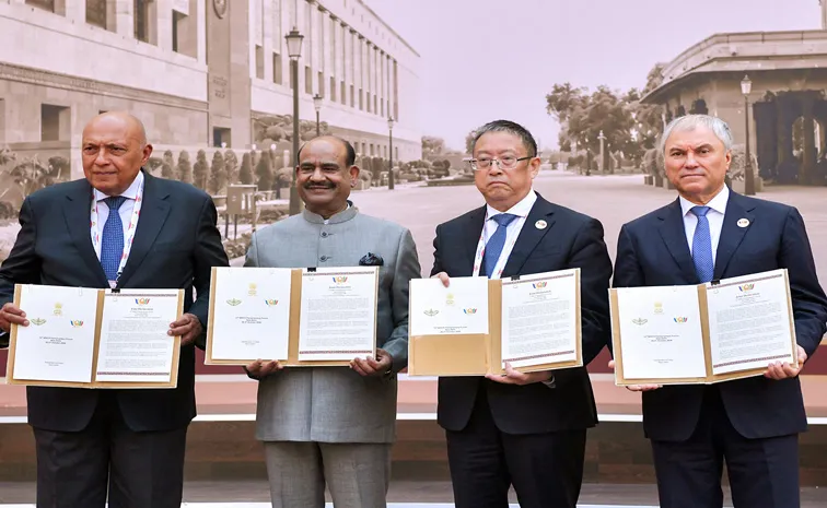 ఉగ్రవాదాన్ని గట్టిగా ఎదుర్కోవాల్సిందే 